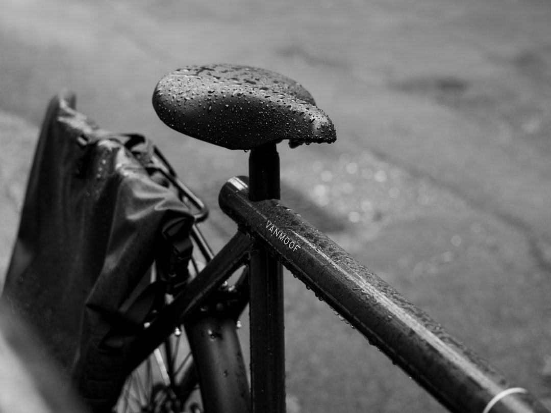 Best Bike Bag Waterproof for Commuters: Storage Solutions Reviewed - OPlace