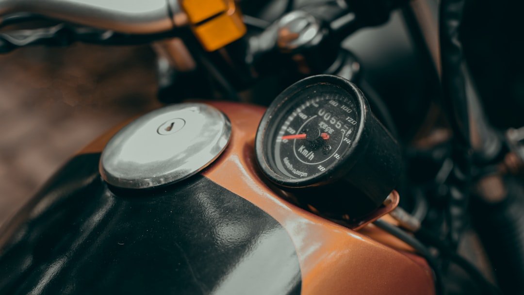 Optimal Motorcycle Tire Pressure: A Rider's Guide to Performance and Safety - OPlace