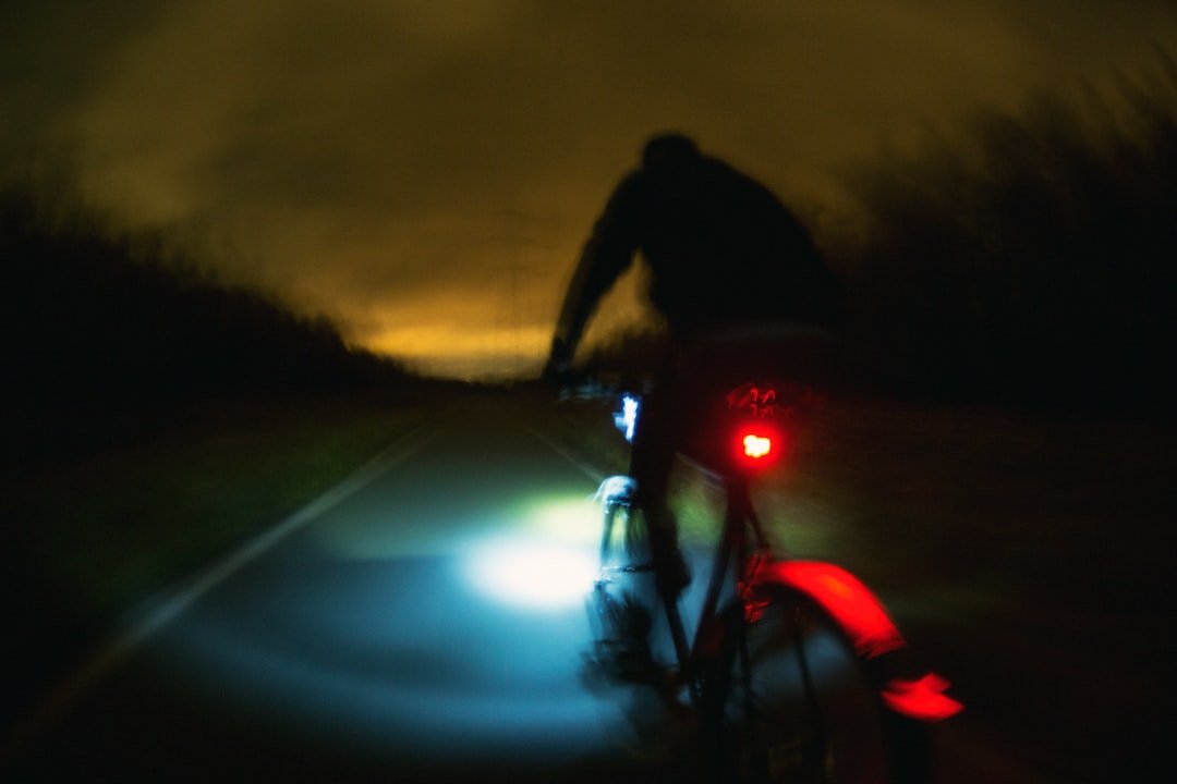 Smart Bike Brake Sensing Light Review: Top Features & Installation Guide - OPlace